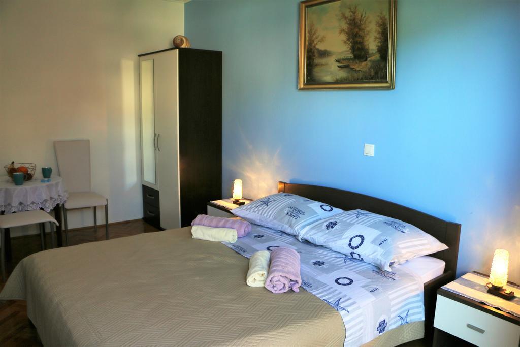 Apartments Milatic Йелса Екстериор снимка