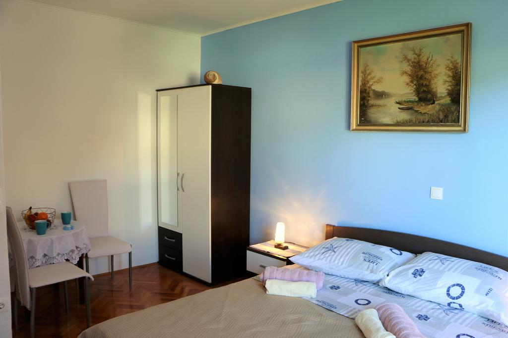 Apartments Milatic Йелса Екстериор снимка