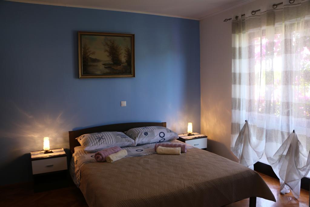 Apartments Milatic Йелса Екстериор снимка