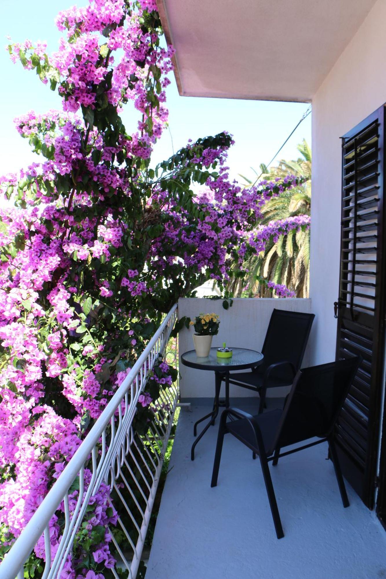 Apartments Milatic Йелса Екстериор снимка