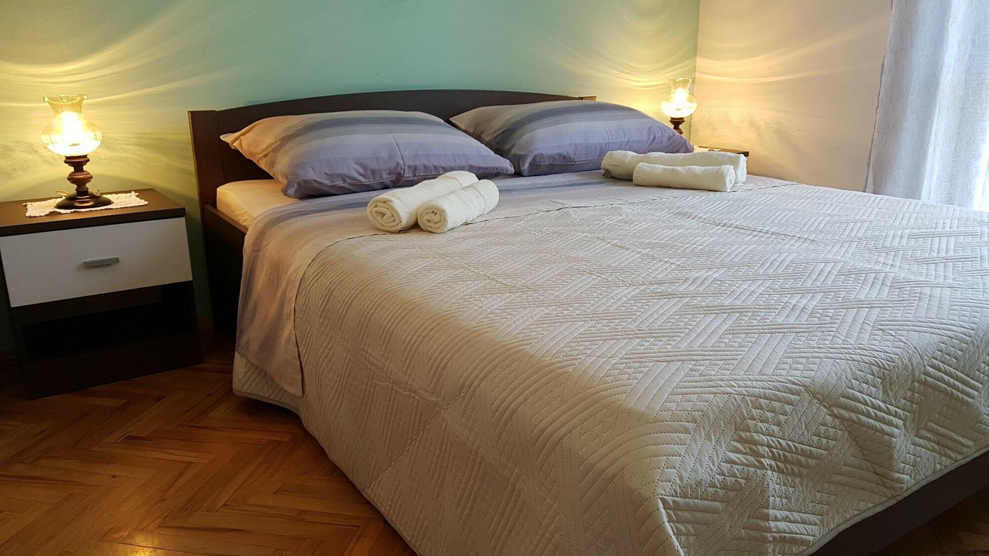 Apartments Milatic Йелса Екстериор снимка